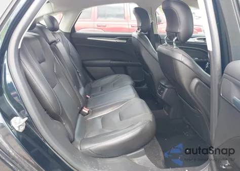 2014 Ford Fusion Titanium z USA, uszkodzony, nr VIN 3FA6P0K95ER281792